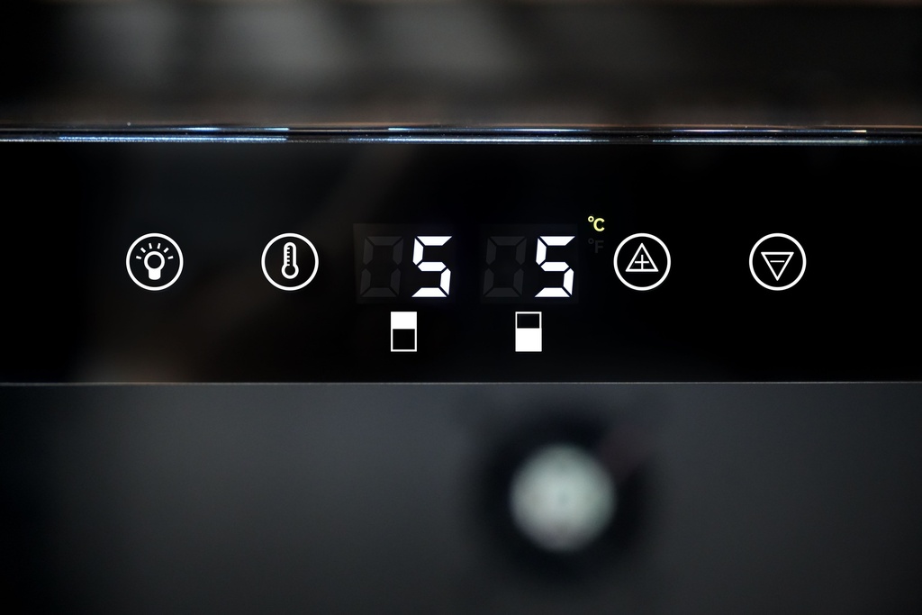 VPRDV210CBK CAVE A VIN 96 BOUTEILLES (204L) - DUAL ZONE - ETAGERES EN BOIS -NOIR BRAND VPRO FRANCE